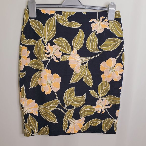 Ann Taylor Factory Navy Floral Pencil Skirt - Picture 1 of 4